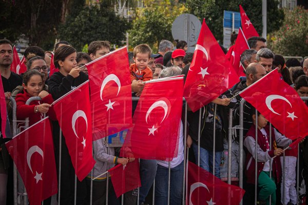 Créez un livre de recettes familiales mémorable : astuces et stratégies incontournables pour réussir